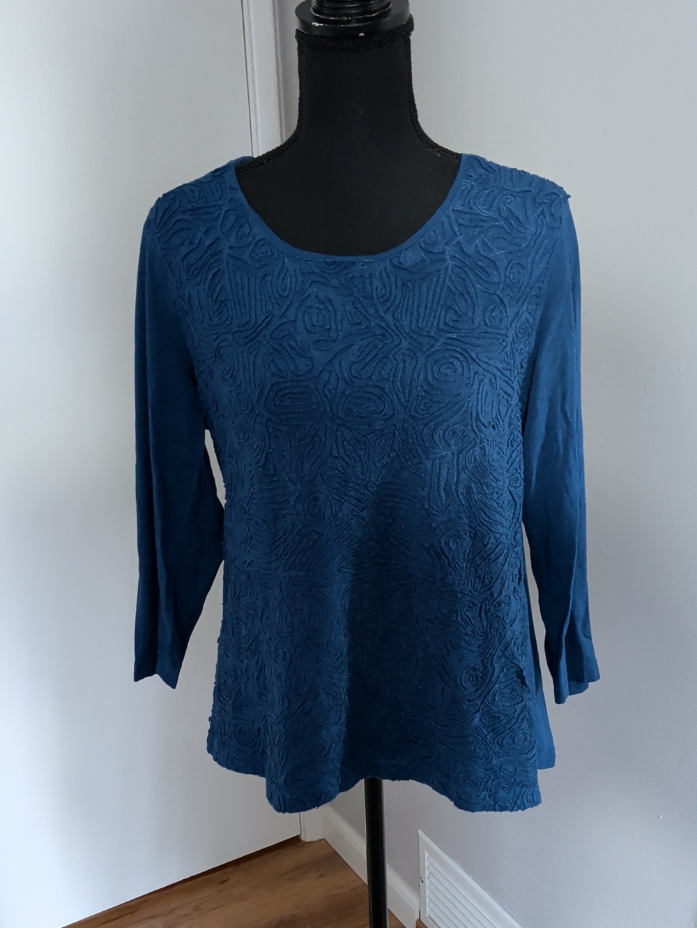Chico's Textured Scoop Neck Long Sleeve Top - Blue